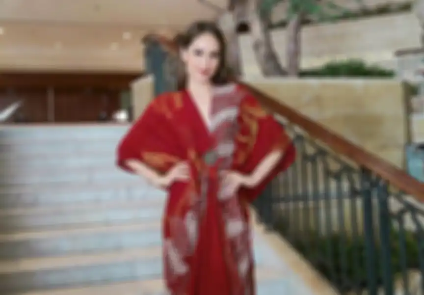 Penampilan Cinta Laura yang memesona