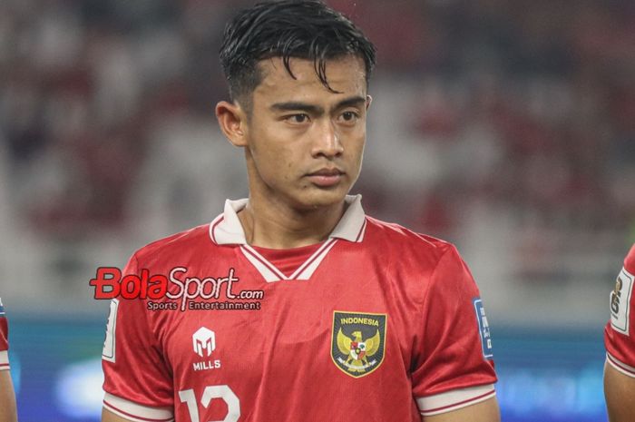 Bek sayap kiri timnas Indonesia, Pratama Arhan, saat hadir di Stadion Utama Gelora Bung Karno, Senayan, Jakarta, Kamis (12/10/2023).