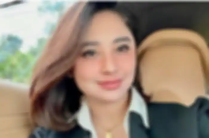 Dewi Perssik
