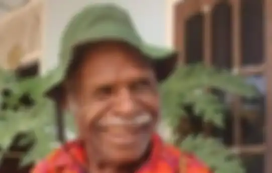 Pendeta Yeremia Zanambani asal Kabupaten Intan Jaya, Papua, ditemukan tewas tertembak. TNI dan KKB saling tuding.