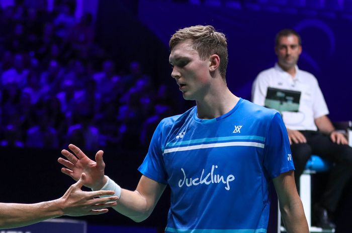 Viktor Axelsen (Denmark) saat tampil pada semifinal French Open 2019 di Stade Pierre de Coubertin, Paris, Prancis, Sabtu (26/10/2019).