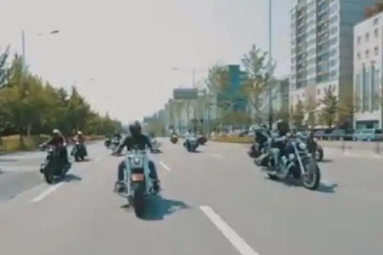 Hal yang Biker Lupa Saat Konvoi Moge, Akibatnya Nyawa Bisa Melayang