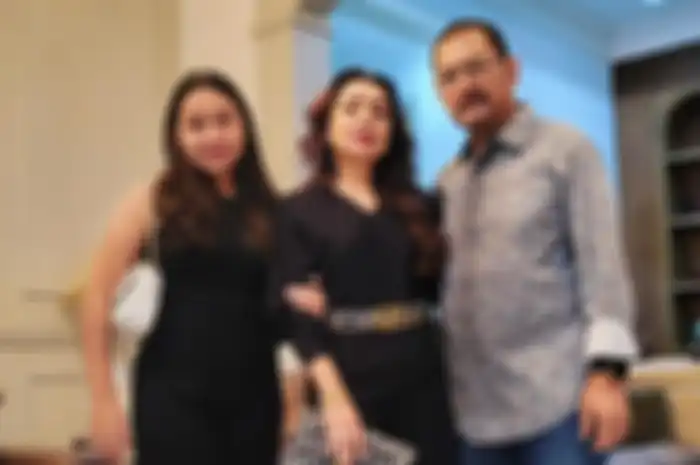 Keluarga Mayangsari dan Bambang Trihatmodjo