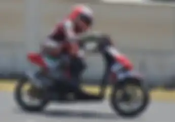 Fisichella KW Pecah Telur Kelas Matik 115 cc Standar Pemula di Subang