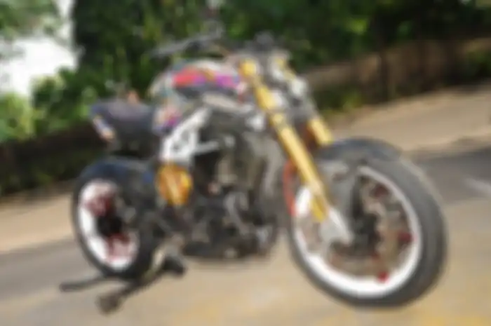 Modifikasi MV Agusta Dragster RR
