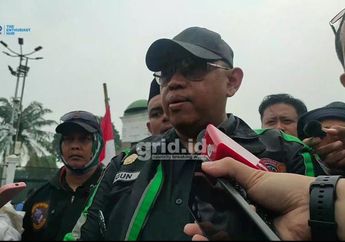 Driver Ojol Serbu Gedung DPR MPR, Bawa 5 Tuntutan Ini