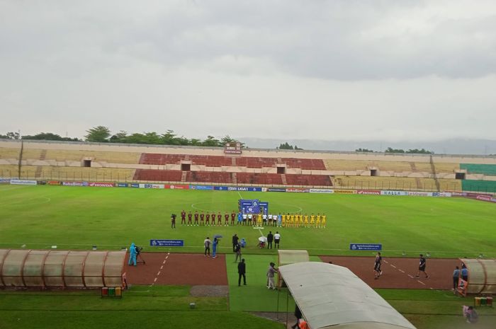 Laga PSM Makassar melawan Persikabo 1973 di Stadion Sultan Agung, Bantul pada Senin (5/12/2022)