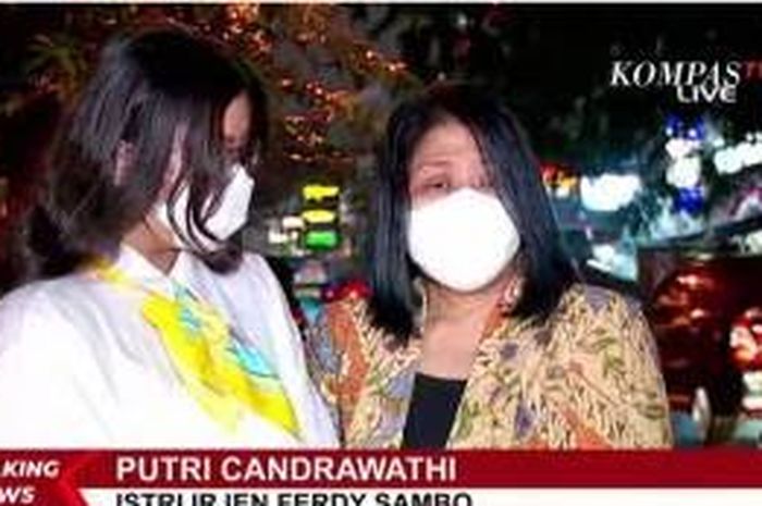 Istri Irjen Ferdy Sambo muncul ke publik.