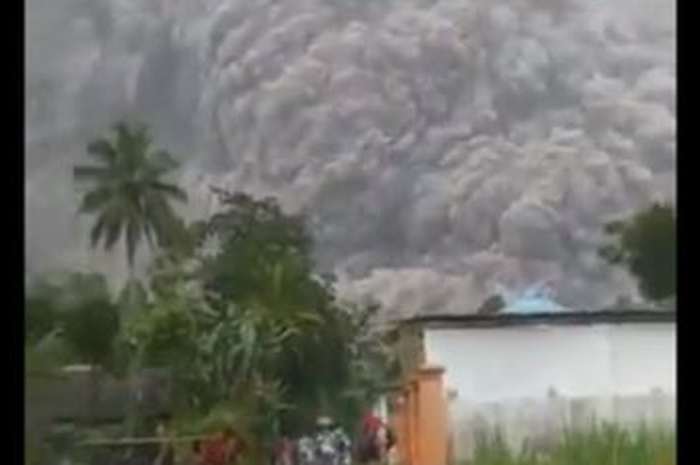 Erupsi Gunung Semeru