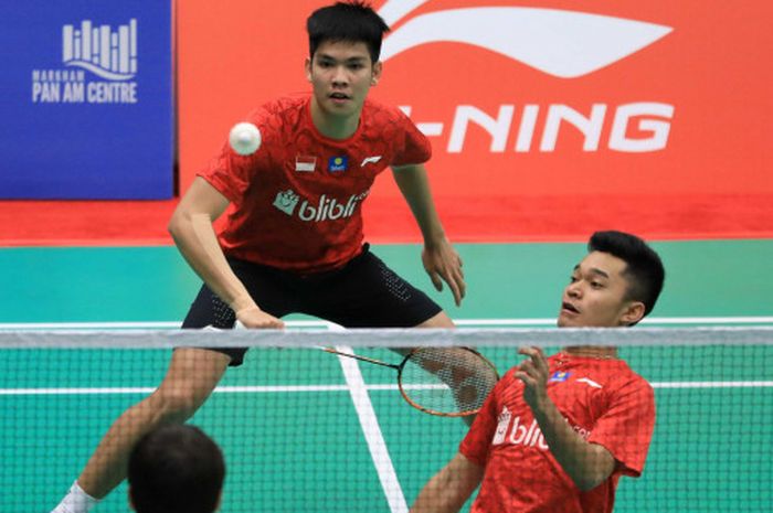 Aksi Leo Rolly Carnando/Daniel Marthin saat menghadapi pasangan Denmark dalam perempat final Kejuara