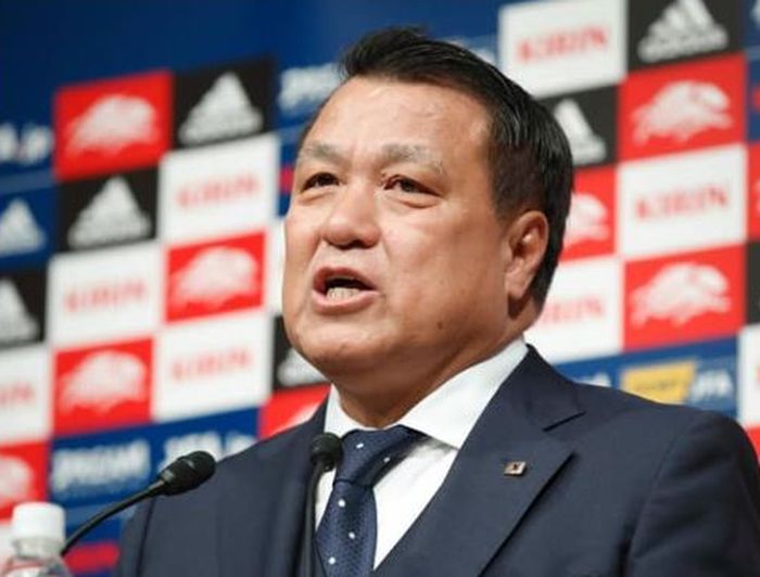 Presiden Asosiasi Sepak Bola Jepang, Kozo Tashima, dinyatakan positif terinfeksi virus corona, Selasa (17/3/2020) waktu setempat.