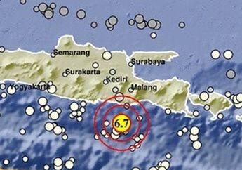Kota Malang Diguncang Gempa Magnitudo 6,7, Suasana Mall Ricuh dan Sejumlah Rumah Warga Terpantau Ambruk hingga Mengalami Kerusakan Cukup Parah