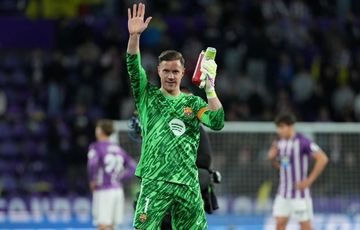 Kiper Barcelona yang dipinjamkan ke Girona, Marc-Andre ter Stegen, target idaman Ajax Amsterdam.