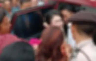 Nahas! Baru Juga Bahagia, Pengantin Wanita Ini Malah Diseret ke Kantor Polisi Usai Didatangi Kuli Bangunan