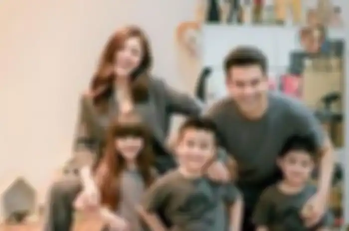 Keluarga Jonathan Frizzy