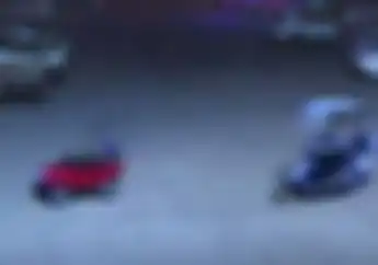 Serem, Anak 5 Tahun Dibiarkan Nyetir Mobil Mainan di Jalan Raya, Orang Tua Langsung Diciduk Polisi