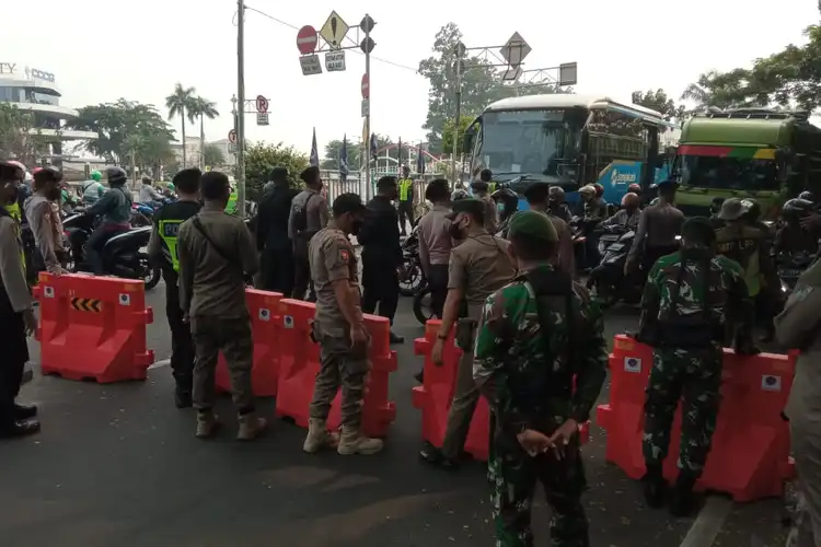 Ini Alasan PPKM Level 3 Selama Natal dan Tahun Baru Resmi Dibatalkan Pemerintah