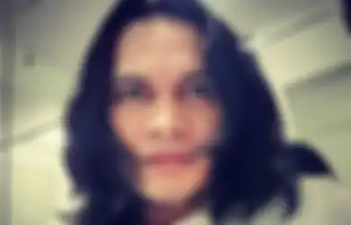 Ramalannya Jarang Meleset, Paranormal Ini Beri Peringatan Penting hingga Sebut Kematian Misterius Sosok Artis dan Tokoh Penting di Tahun 2020