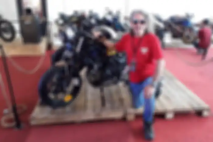 Gil Isaacson, bule asal Amerika Serikat mengikuti Suryanation Motorland 2018 Bali.