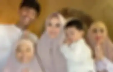 Setelah Drama Panjang Akhirnya Resmi Bercerai dari Kiwil, Meggy Wulandari Kini Kerja Banting Tulang Sampai Harus Libatkan Anak-anaknya untuk Cari Rupiah: Mama Yakin Kalian Bisa