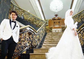 Desainer Ungkap Harga Busana yang Dipakai Rizky Billar untuk Acara Lamaran