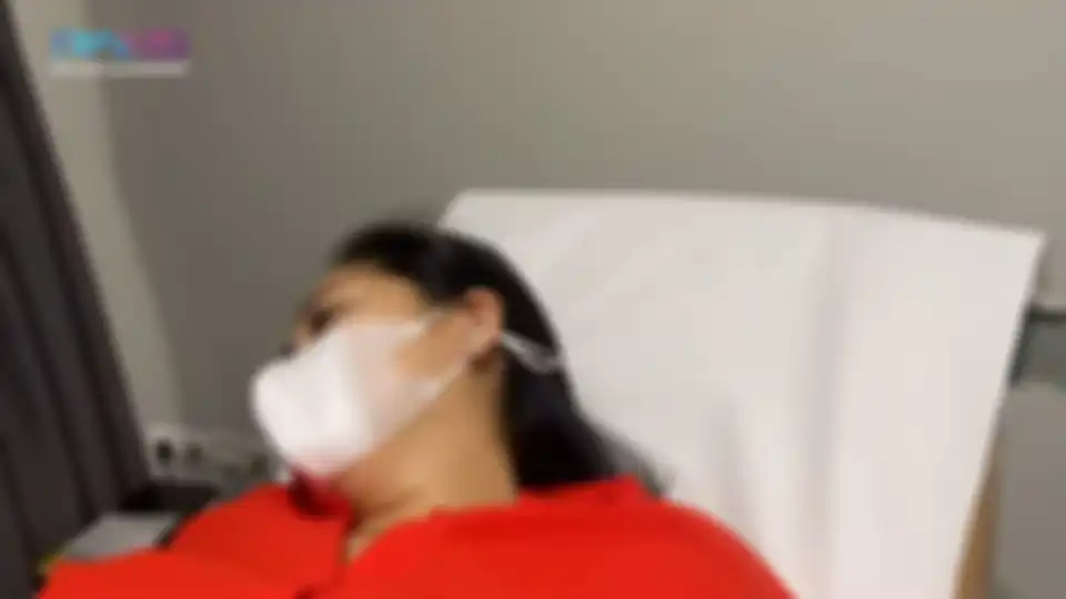 Nagita Slavina saat melakukan USG. 