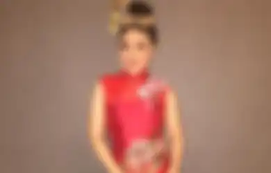 Rayakan Imlek, Intip Menawannya Tina Toon Pakai 5 Model Cheongsam!