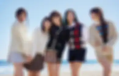 NewJeans Tampil Energik di MV Single Kolaborasi Coca Cola 'Zero'