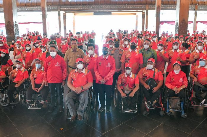 Pengukuhan kontingen Indonesia di ASEAN Para Games 2022 oleh Menteri Pemuda dan Olahraga Zainudin Amali, di Pendapa Balai Kota Surakarta, Senin (25/7/2022)