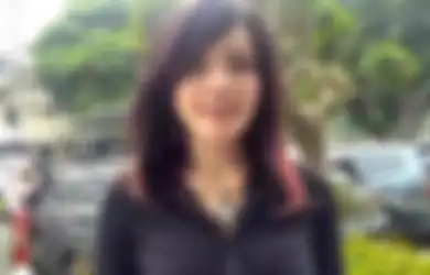 Sering Pamer Berlian 30 Karat hingga Biaya Perawatan Tubuh Capai Rp 8 M, Barbie Kumalasari Kini Stess Nyaris Botak Akibat Pewarnaan Rambut