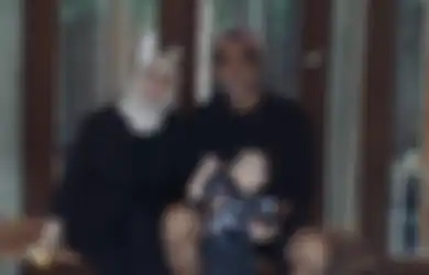 Bikin Kaum Hawa Klepek-klepek Lantaran Aktingnya Bak Oppa Korea, Foto Arya Saloka Beserta Istri dan Anak Kini Curi Perhatian Bikin Salfok di Bagian ini