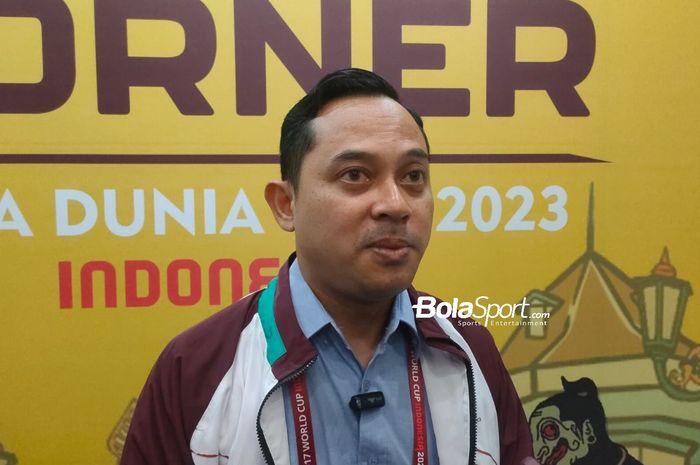 Dr. Alfan Nur Asyhar AIFO-K, Medical Officer Piala Dunia U-17 2023 sekaligus salah satu dokter timnas Indonesia.