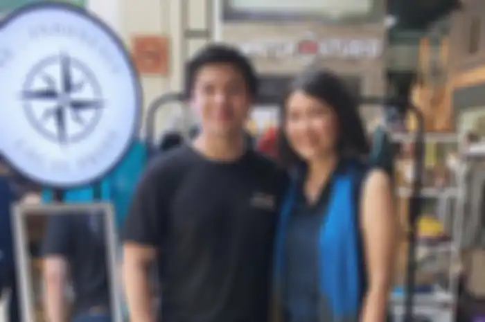 Veronica Tan saat bersama putra bungsunya, Nicholas Sean.