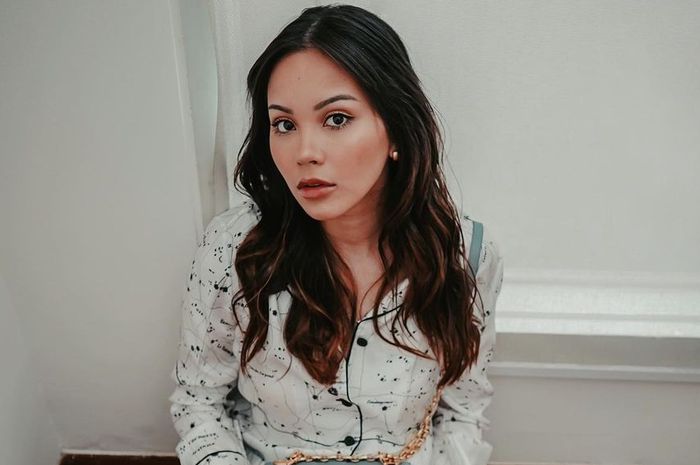 Referensi OOTD Alyssa Daguise