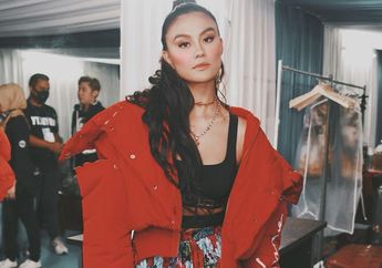 Selalu Seksi dan Berpenampilan Tomboy, Intip Cantiknya Agnez Mo Saat Kenakan Long Dress Ketat hingga Dipuji Habis-habisan oleh Melly Goeslaw: Wow, Makin Langsing 