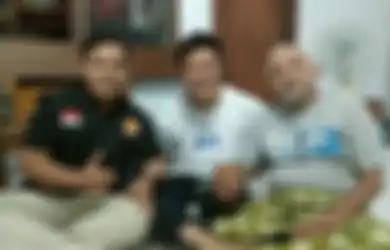 Akui Malu Setelah Kontennya Viral, Baim Wong Minta Maaf pada Kakek Suhud Sembari Cium Tangan: Pantas Banyak yang Hujat Saya, Bapak Baik Banget