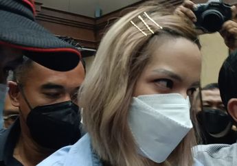 Mengaku Sudah Sehat Secara Mental dan Lebih Religi, Nia Ramadhani Meminta Keringanan Masa Rehabilitasi pada Majelis Hakim