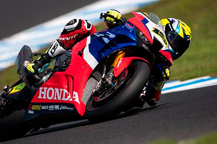 Alvaro Bautista menganggap Honda CBR1000RR-R seperti motor 2-tak