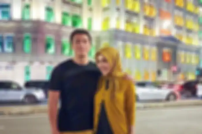 Syahrini dan Reino Barack