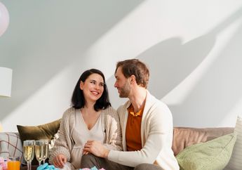 5 Shio Paling Suka Menularkan Kebaikan ke Pasangan, Semoga Doi Kamu Juga Begini