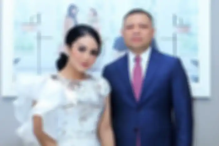 Potret mesra Raul Lemos dan Krisdayanti