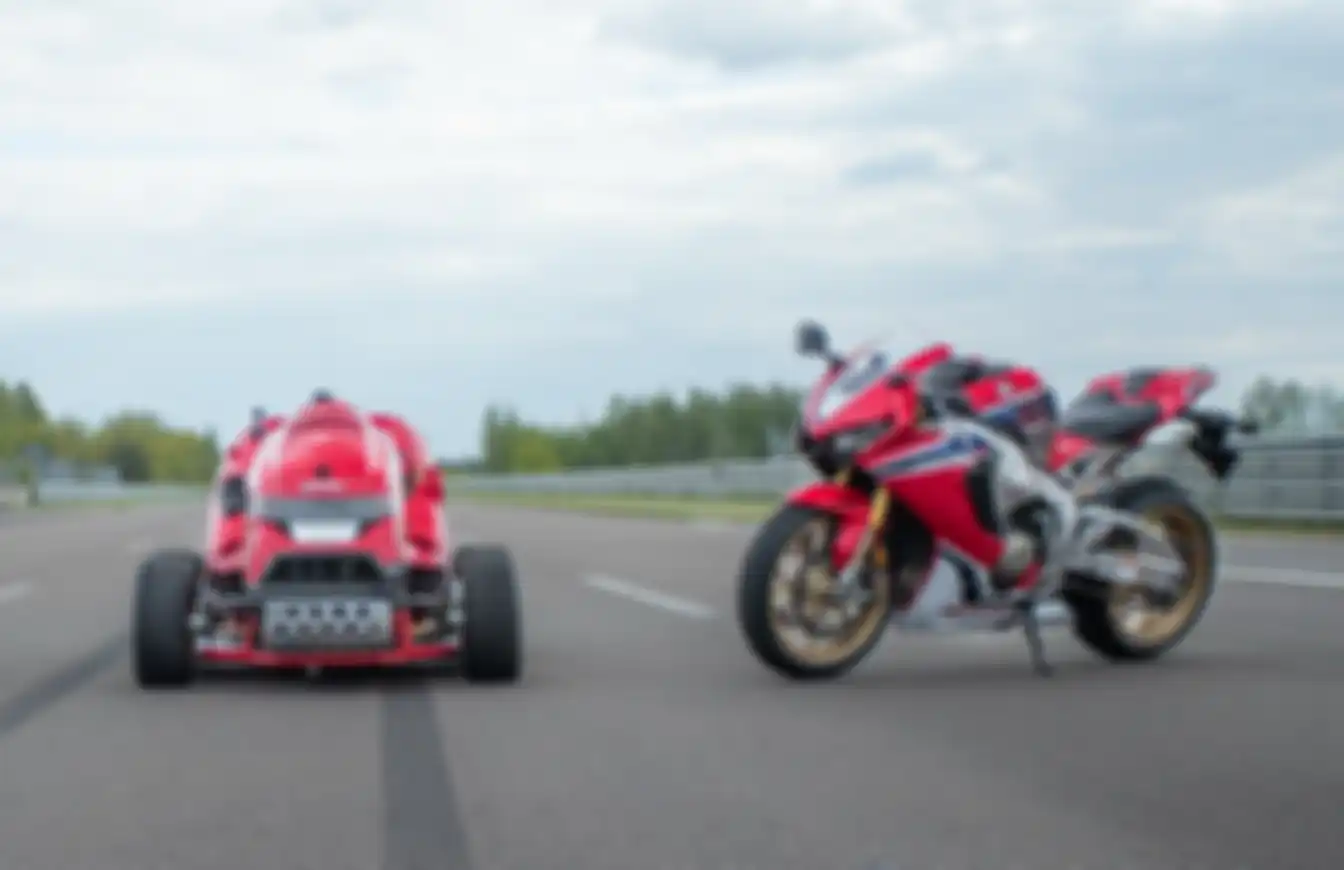 Honda Mean Mower V2 bermesin CBR1000rr Fireblade SP