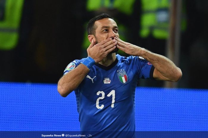 Penyerang timnas Italia, Fabio Quagliarella, merayakan gol yang dicetak ke gawang timnas Liechtenstein di Stadion Ennio Tardini, Selasa (26/3/2019).