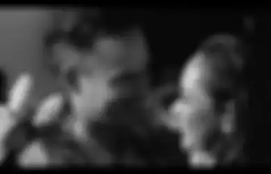 Tangis Syahrini dan Nagita Slavina Pecah Gegara Lagu BCL, Lirik '12 Tahun Terindah' Menyanyat Hati, Istri Reino Barack: Peluk dari Jauh