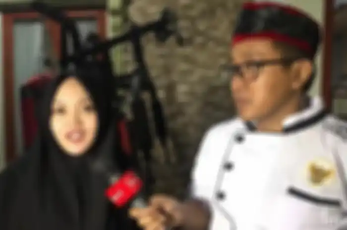 Teddy dan Putri Delina