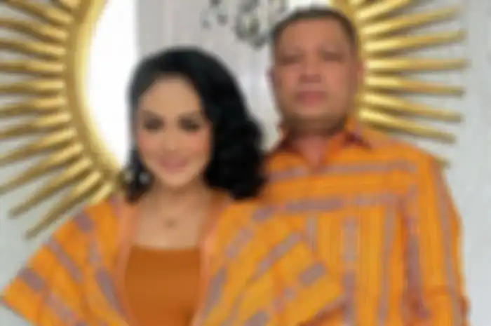 Krisdayanti dan Raul Lemos  
