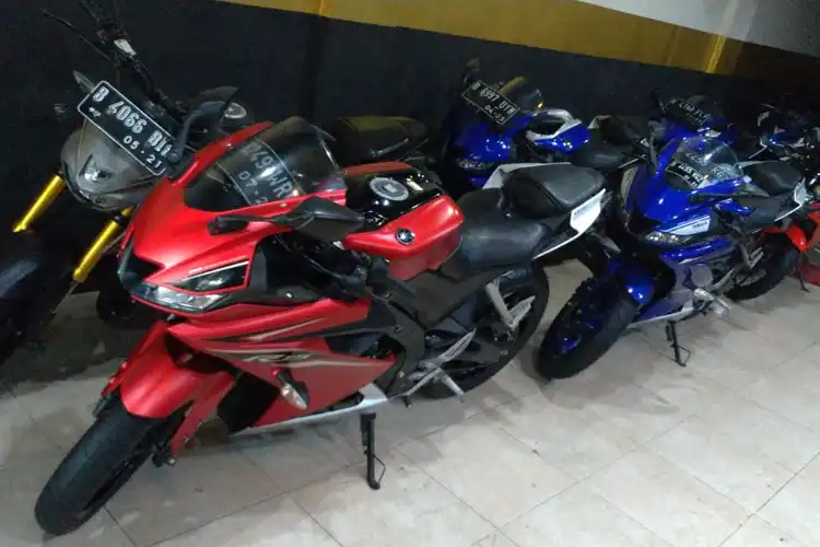 Wuih Harga Motor Bekas Yamaha R15 Cuma Segini, Cocok Buat Kaum Mendang-mending