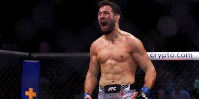 Khamzat Chimaev Dituding jadi Biang Kerok Tertundanya Duel Gelar di Kelas Menengah