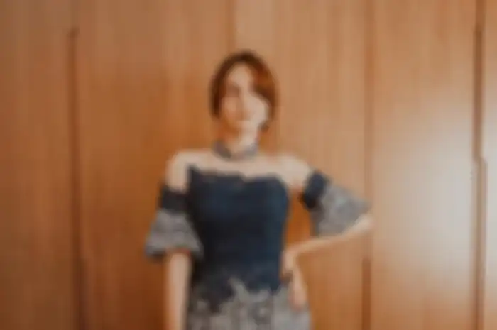 Outfit kondangan ala Enzy Storia