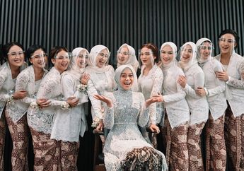 Mulai dari Margin Wieheerm hingga Fatin Shidqia, Intip Tampilan Kebaya Bridesmaids Lesty Kejora dalam Acara Lamarannya!